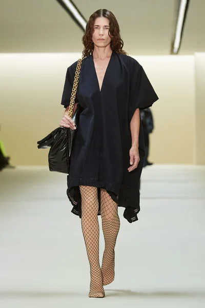 Look 13